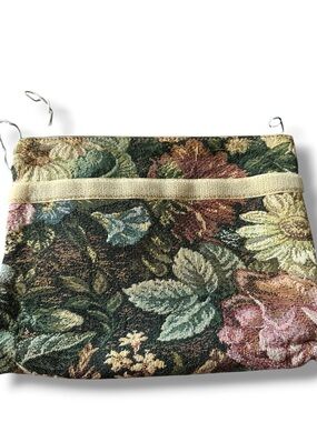 XL MYSTERY Beauty ITEMS + Makeup Bag GET 10 PIECES of GWP, Full & Sample Sizes